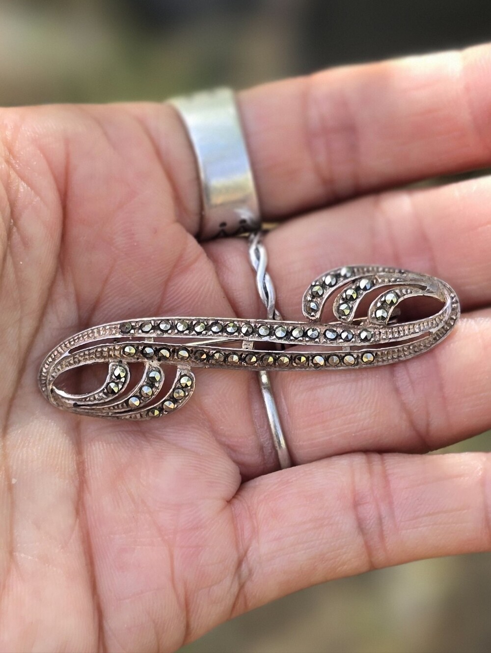 Fancy Art Deco solid 925 sterling silver swirl marcasite studded